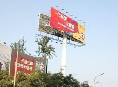 乾县户外广告怎么做才能让人一眼记住？